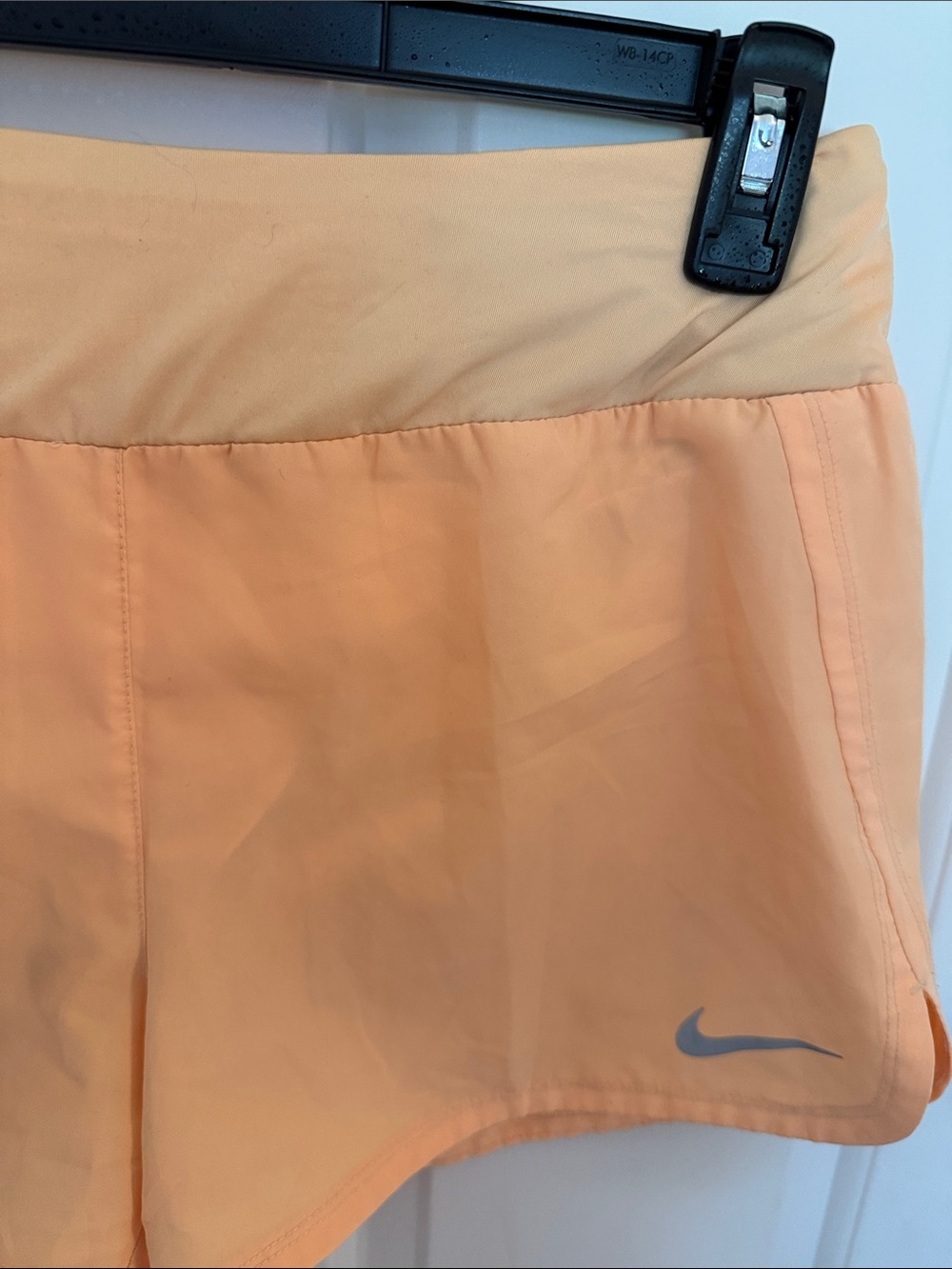 Nike Womens Peach Dri-FIT Athletic Running Shorts Reflective Swoosh‎ Size M - Picture 6 of 10